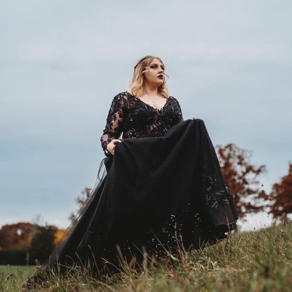 Black Wedding Dress - Picture 3 of 5